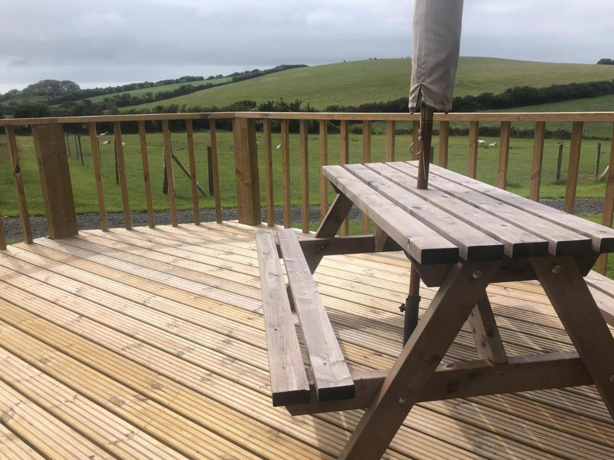 Captivating 2-Bed Static Caravan In Holyhead Llanfachraeth المظهر الخارجي الصورة